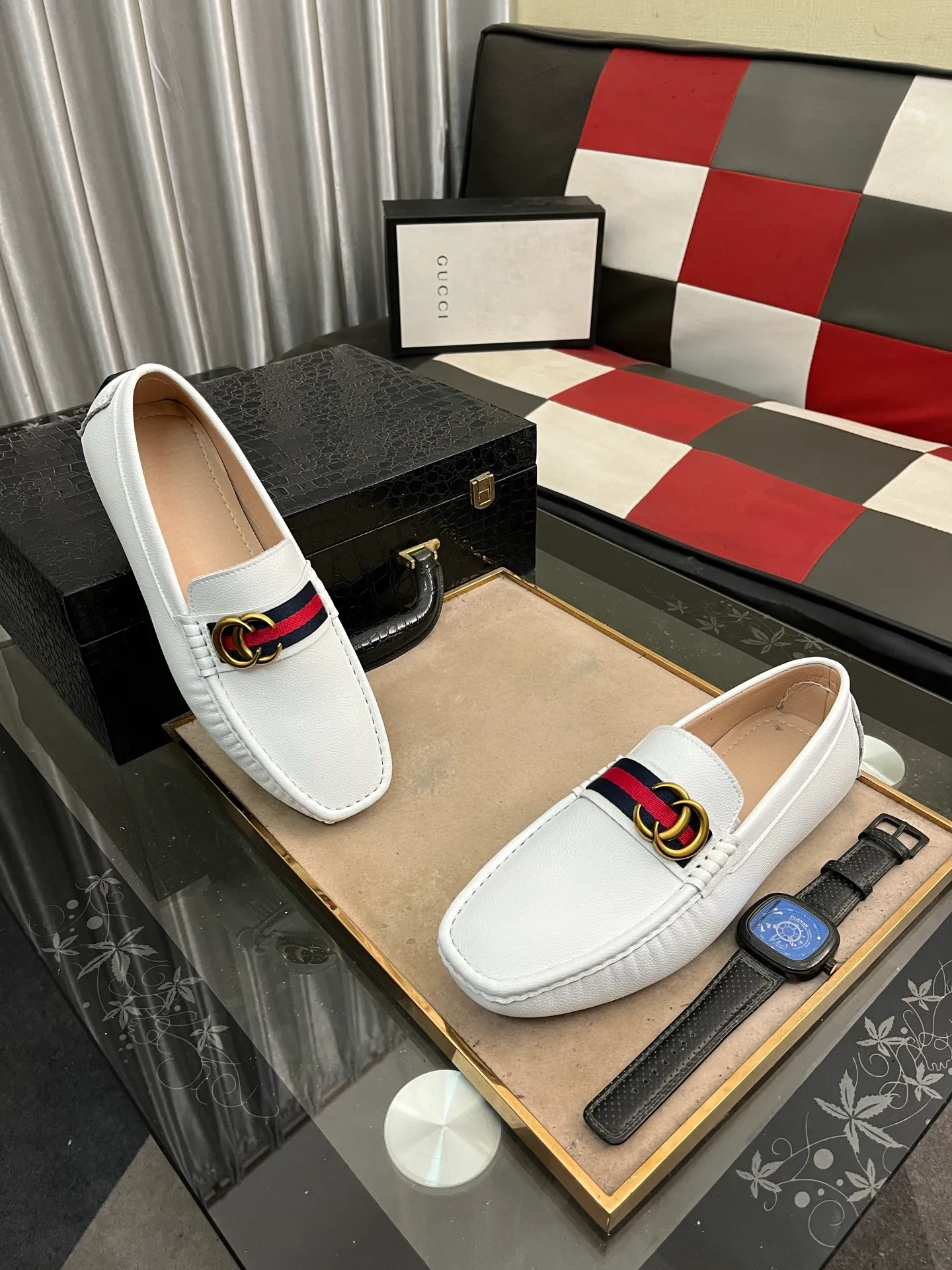Men's shoes💰400⌚️⌚️【GUCCI Gucci】Original men's casual beanie shoes, original Italian imported special material cowhide embossed➕real first-layer sheepskin lining; equipped with precision stitching to highlight low-key luxury. The comfortable sole design ensures maximum comfort and anti-slip properties. The shoe shape is dignified and the low-key charm is not concealed! Natural and free new urbanism, size: 38-442️⃣Colors available